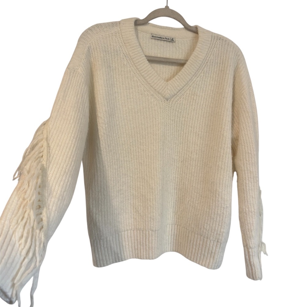 Abercrombie & Fitch Cream V-Neck Fringe Ribbed Knit Sweater Womens XS Boho